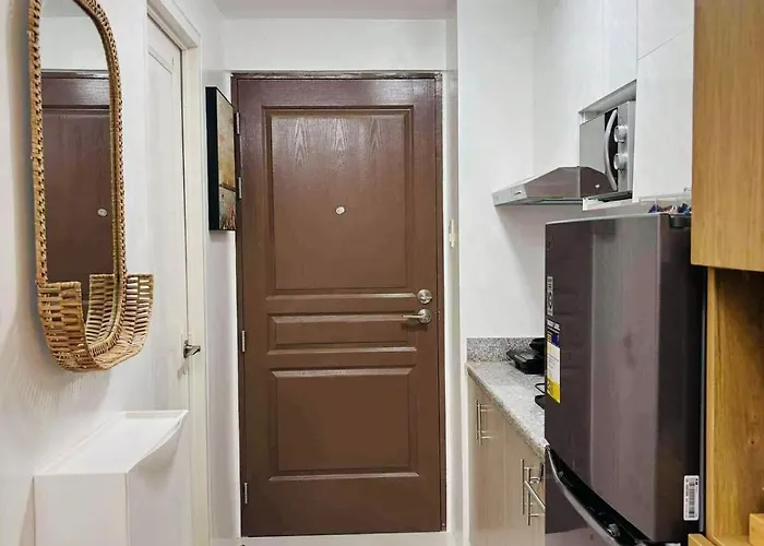 Metro Grand View Tower Apartamento