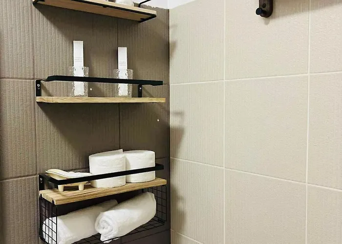 Metro Grand View Tower Apartamento